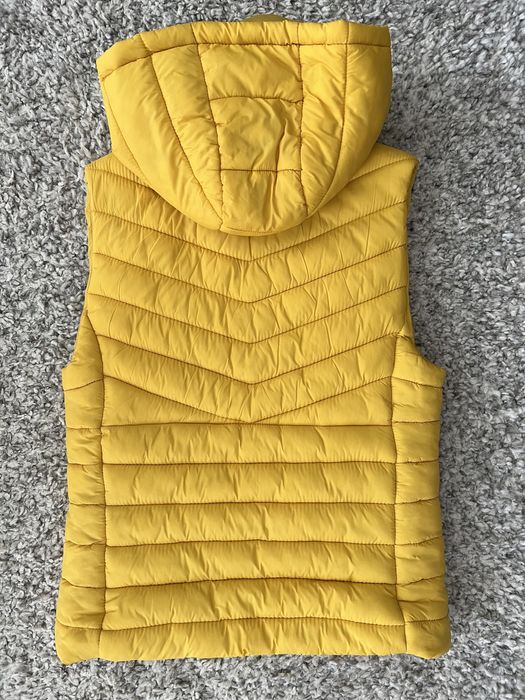 Zara олекотен елек 152 см