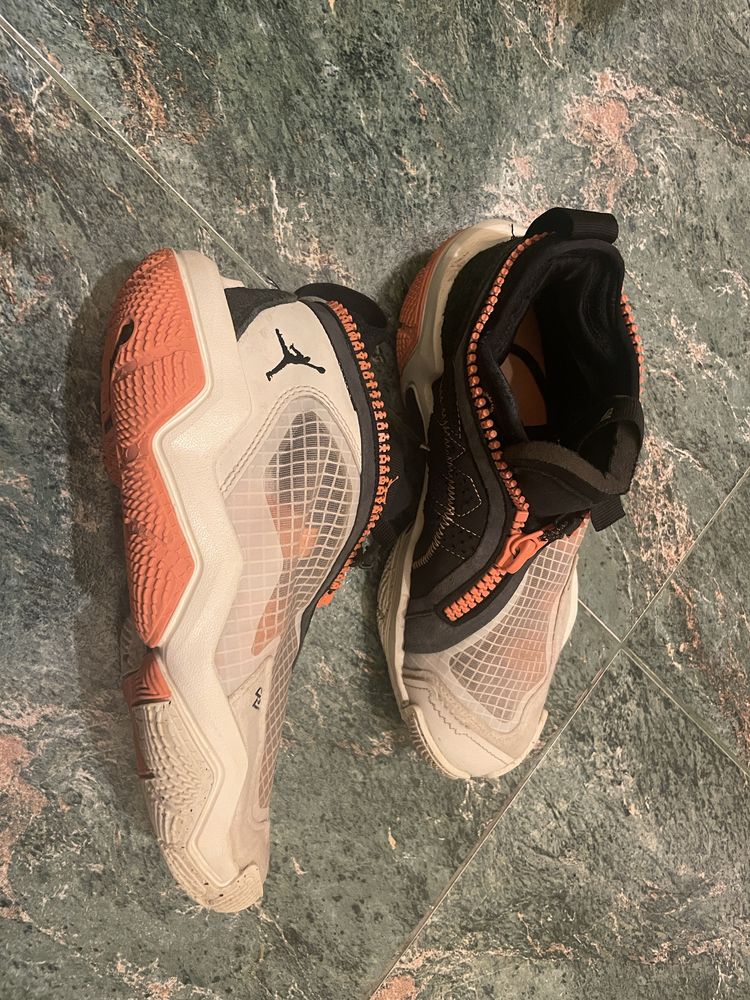 Маратонки Jordan 37.5