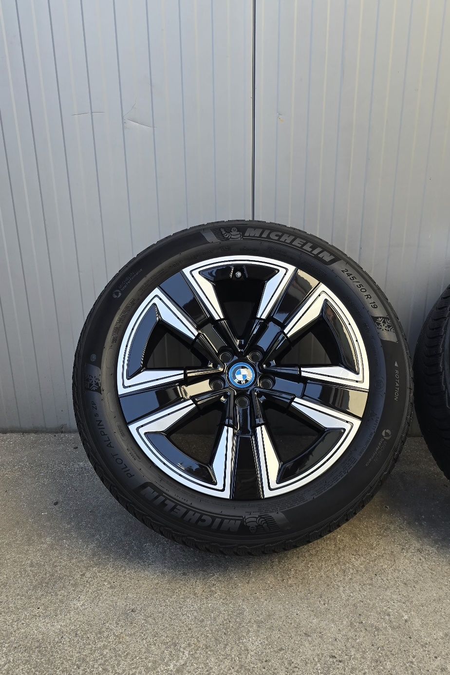 Оригинални 19" джанти BMW с гуми Michelin + TPMS – iX3 / X3 / X4