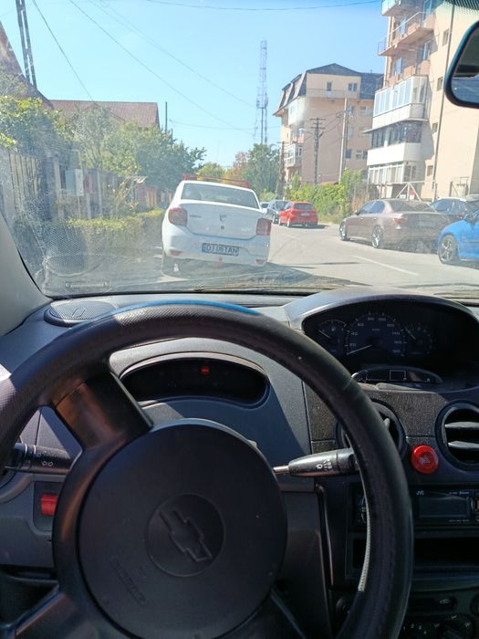 Vând Chevrolet spark
