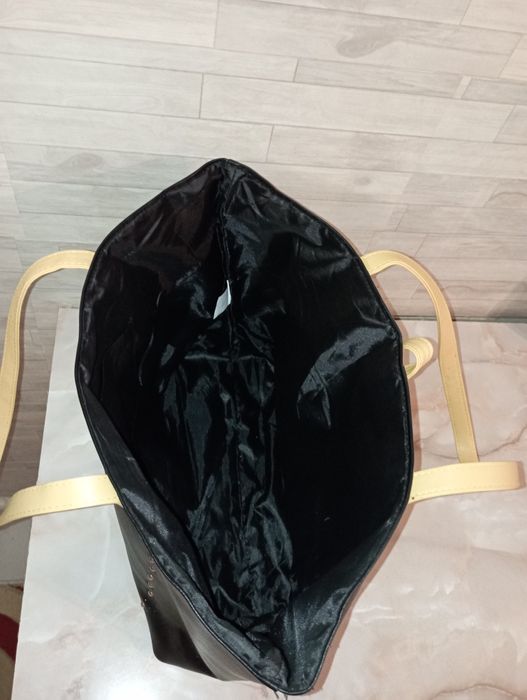 geanta-poseta de umar