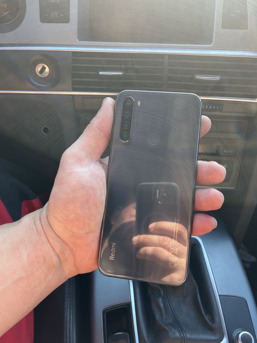 Readme Note 8T мобилен телефон