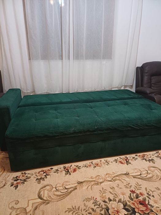 Vând canapea extensibila
