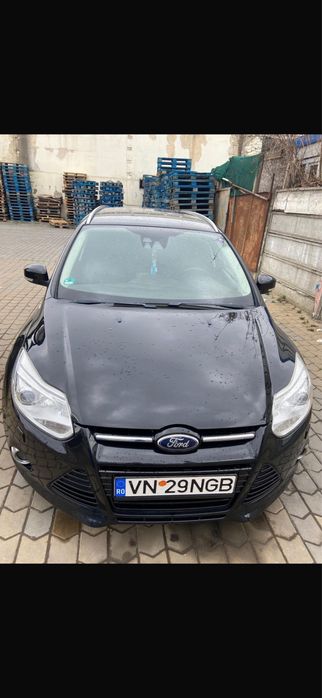 Ford focus 2013 .