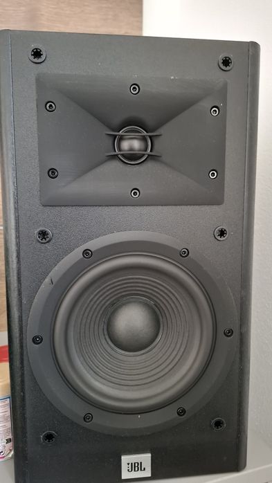 Vând sistem 5.0 JBL Arena