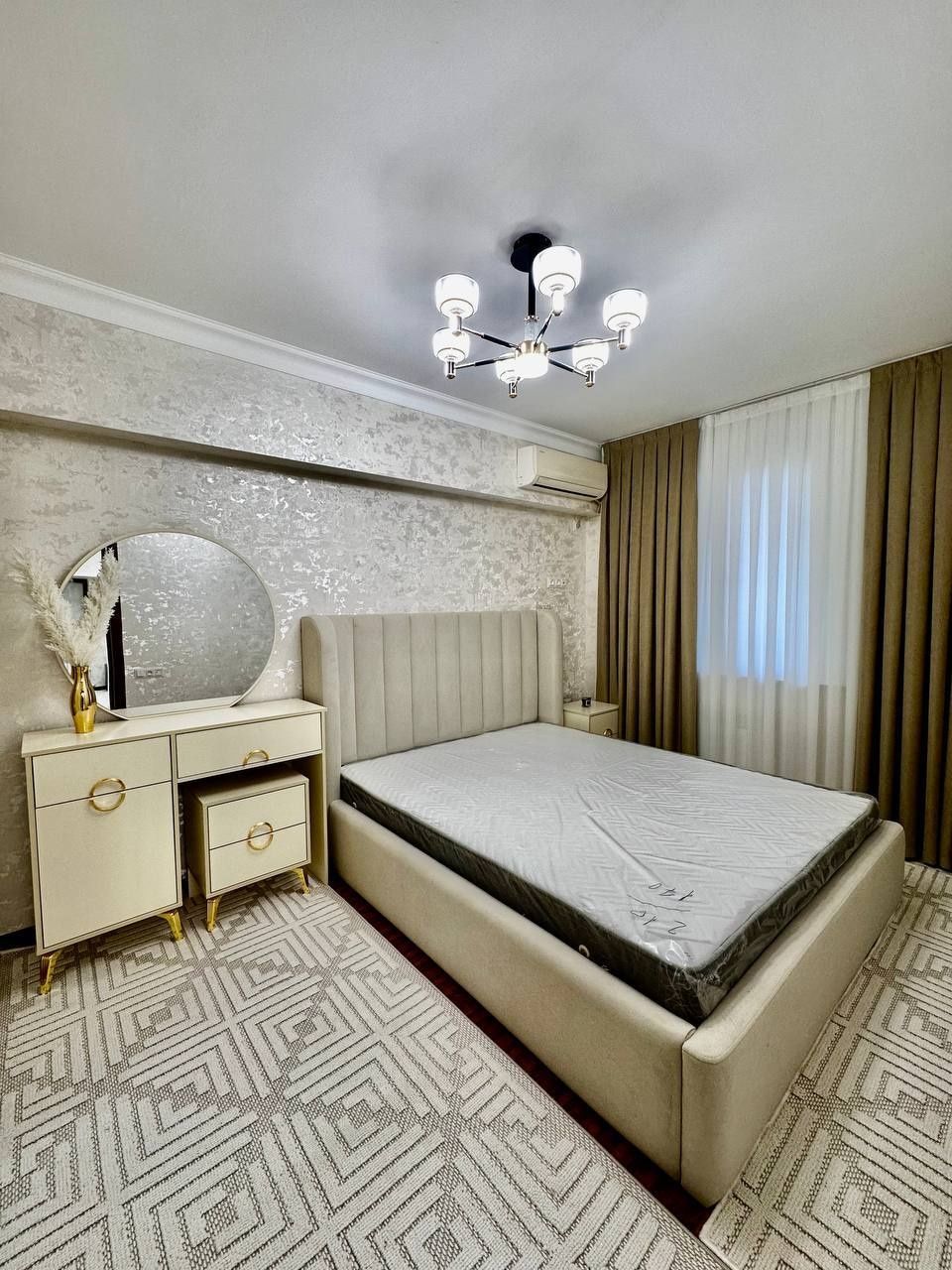 Продам 2/2/4 55м2 в Ц-5, ор-р: ресторан На Небе