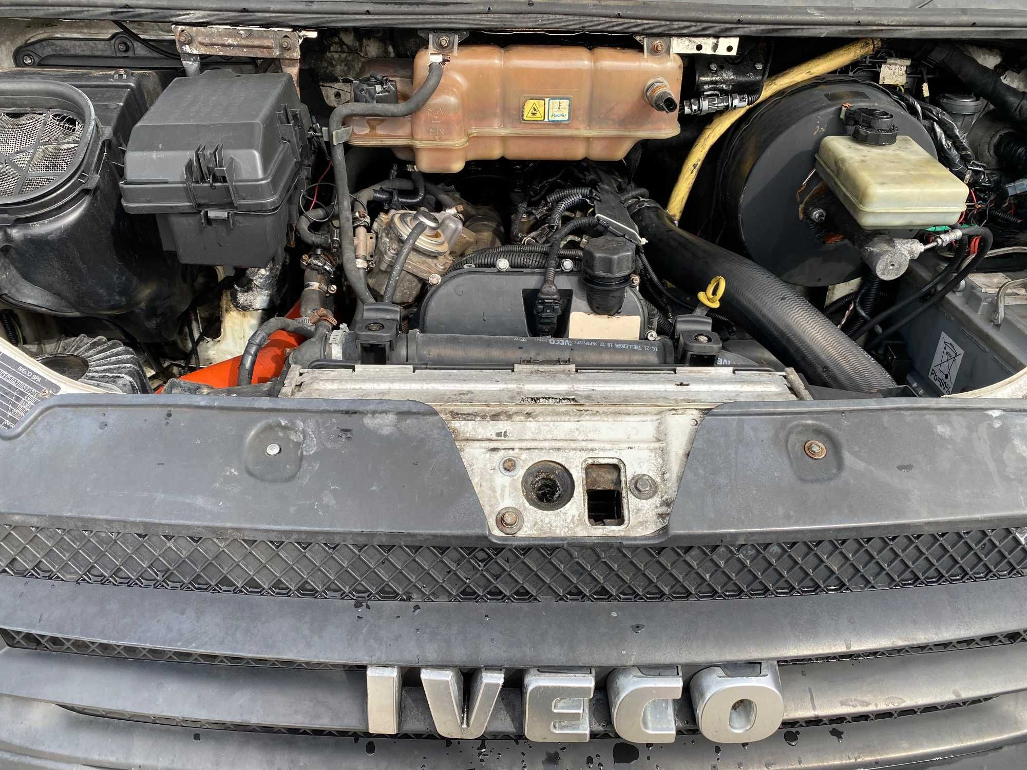 Usa spate Usa Culisanta Bara Carlig Iveco DAILY 4 3.0 35C15 50C15 2007