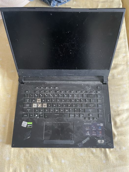 Vand Laptop Gaming Asus Rog Strix 15 PENTRU PIESE/ Schimb