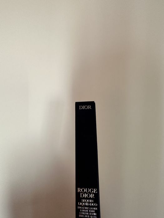 Ново! цвят 881 Rouge Dior Sequin Liquid Duo