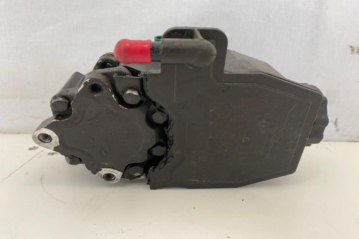 Pompa servo direcție  W114 7691462114 Mercedes-Benz E-Class W124 (fa