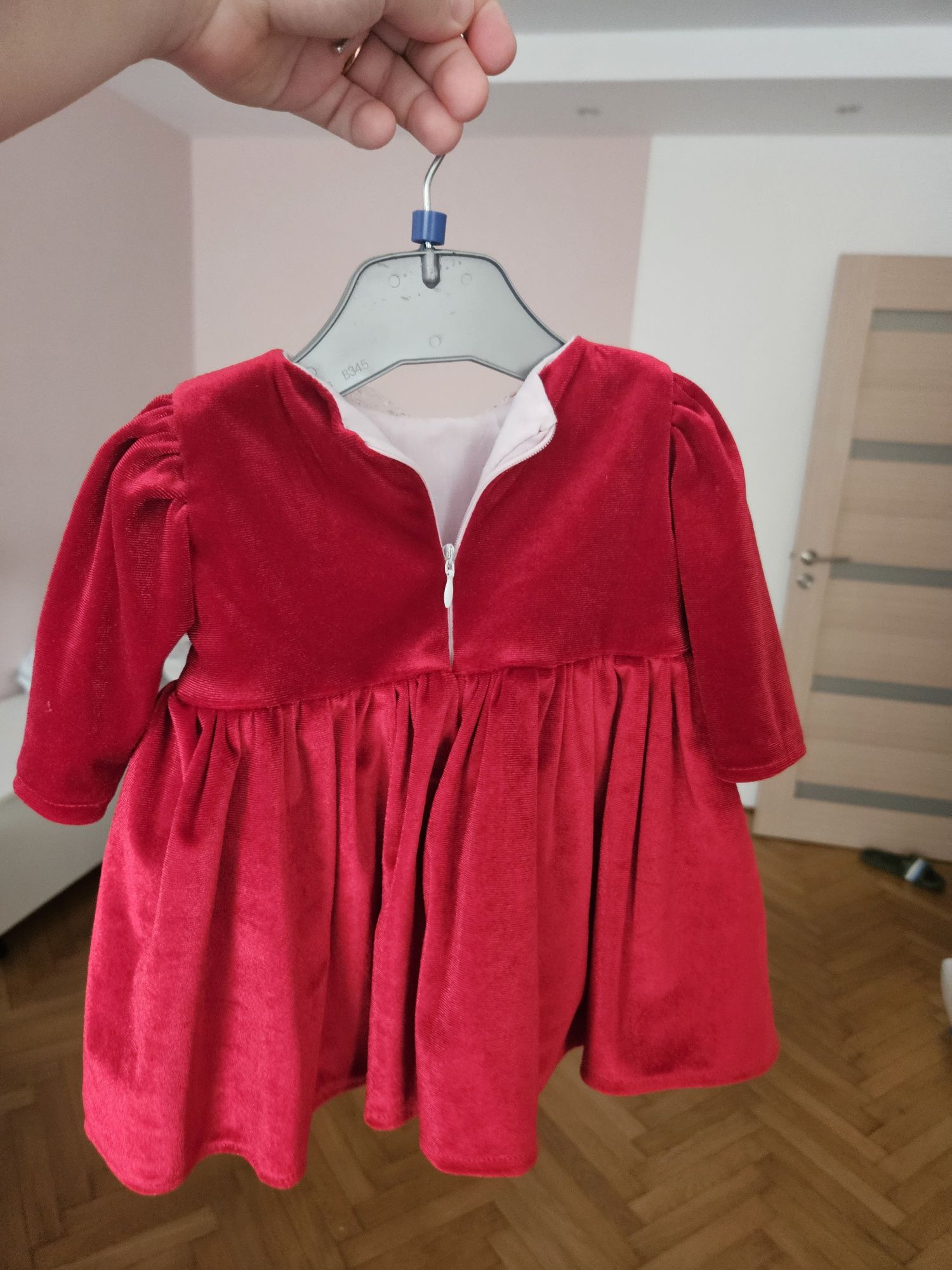 Rochie de botez rosie de catifea pentru bebe fetita 3 luni
