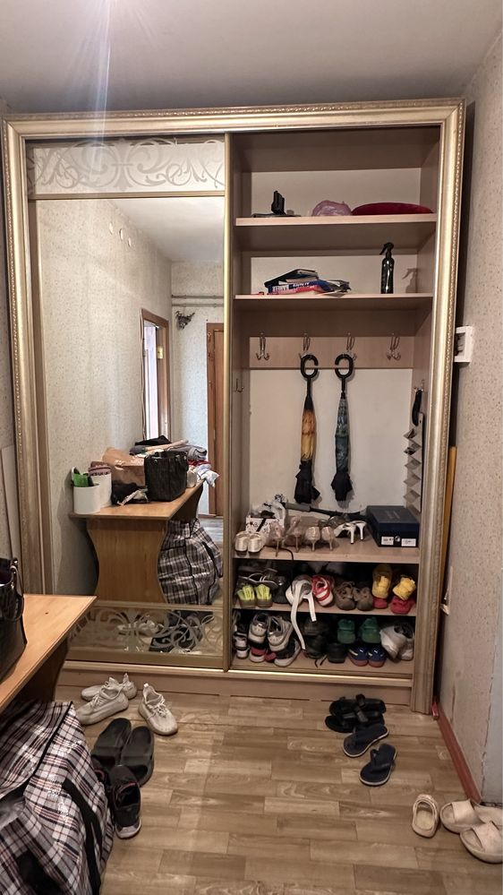 Продается прихожая