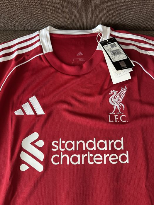 Echipament Adidas Liverpool FC LFC nou original sezon 25/26 mărimea L