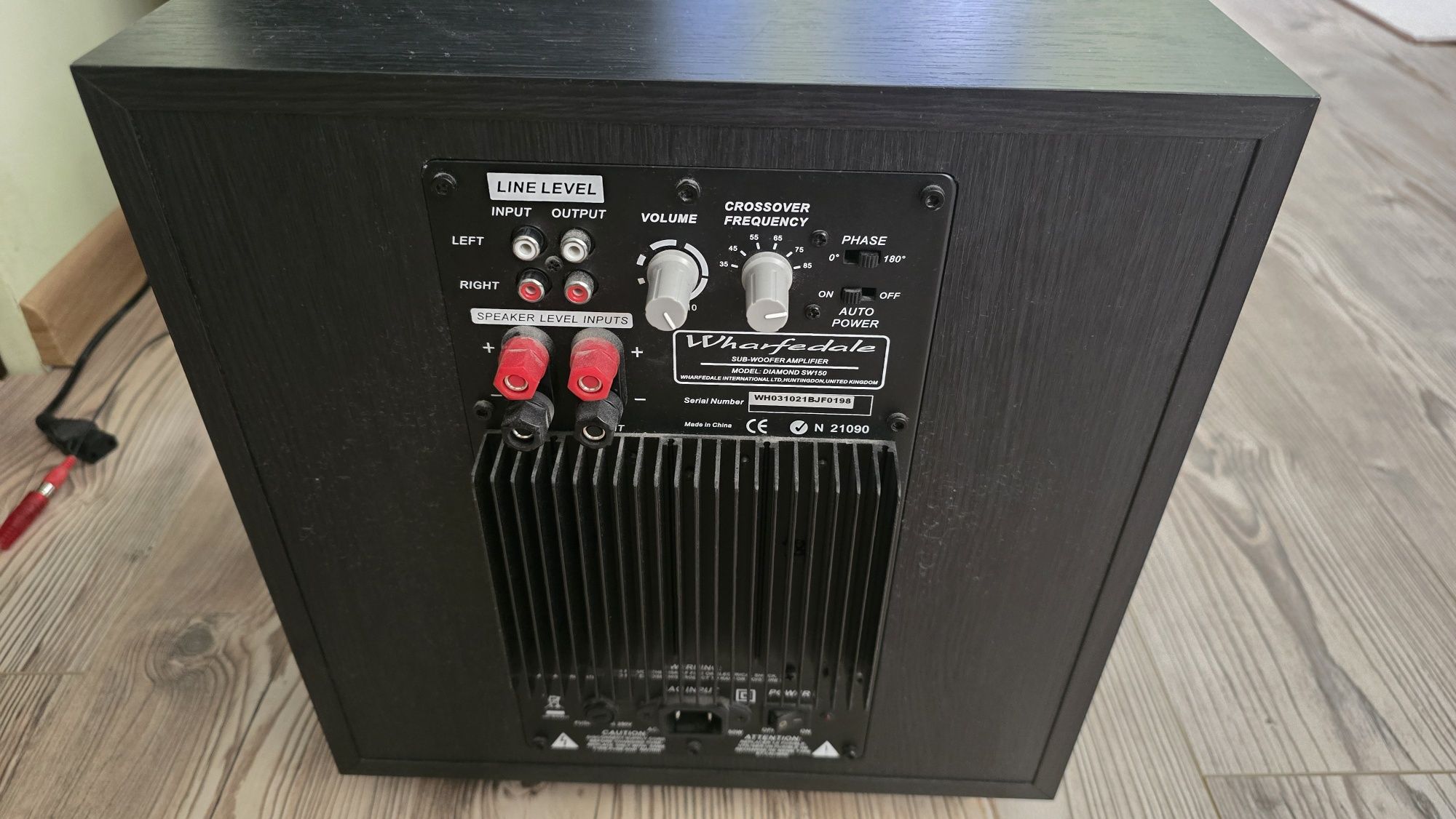 суб буфер Wharfedale Diamond SW150