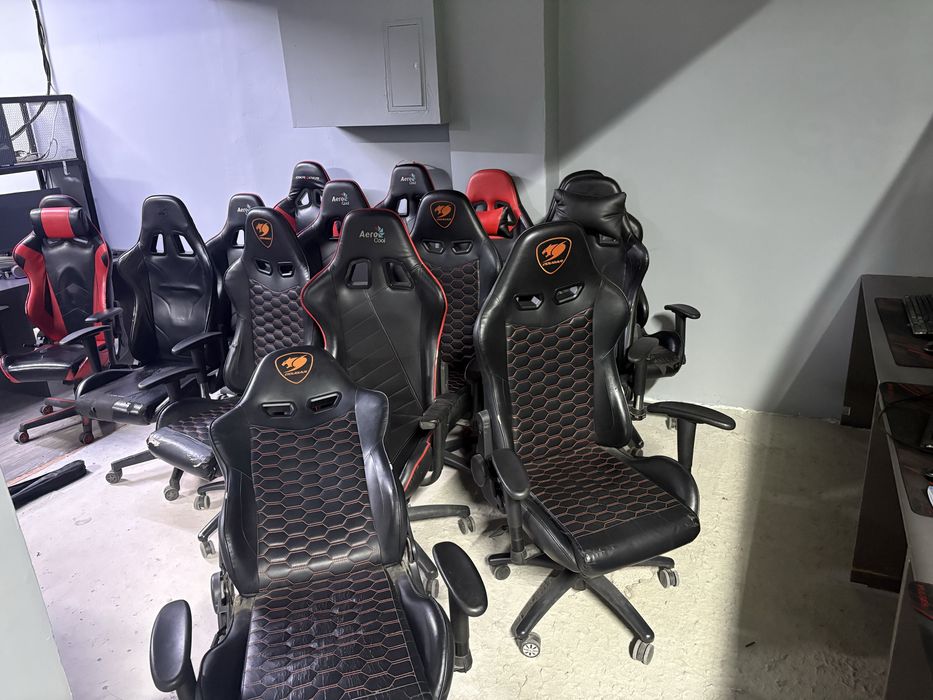 Игровые стулья для компьтерного клуба