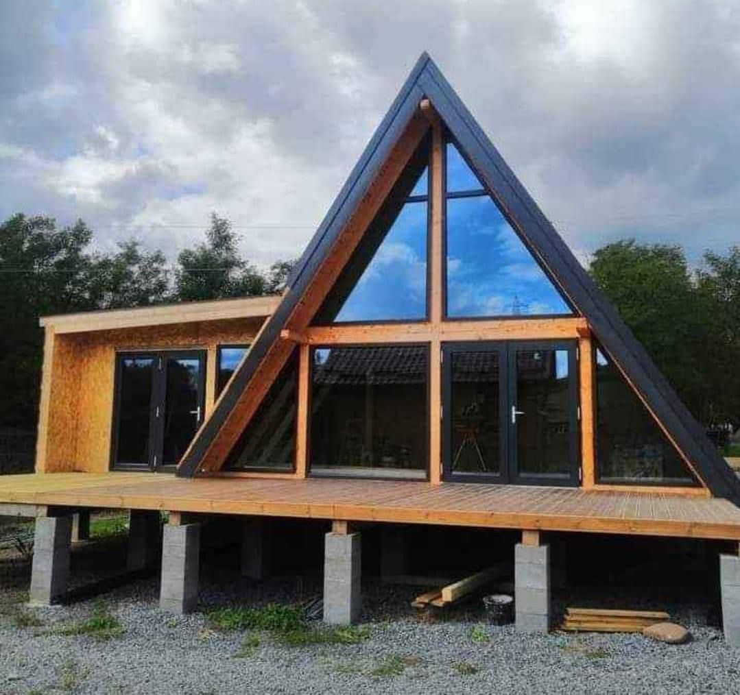 Cabane tip A din lemn diferite dimensiuni