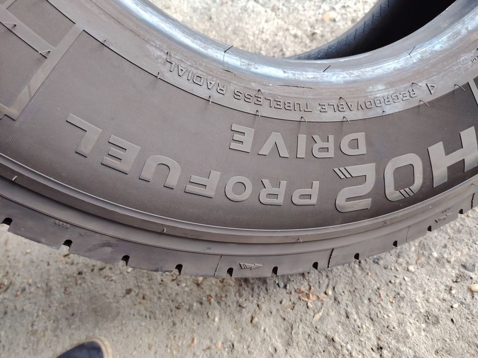 315/70 R22,5 Pirelli Prometeon  DOT 2823 una bucata