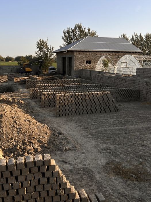 Лойблок сифатга ега размер 36x16 йетказиб бериш хизмати мавжуд .