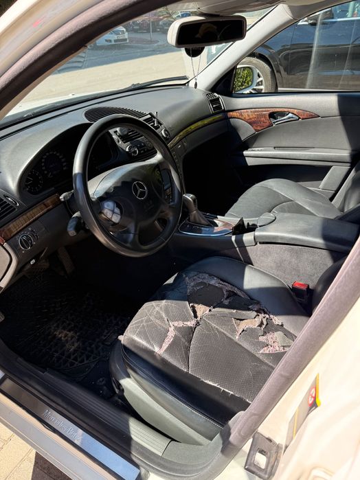 Придава се Mercedes E220