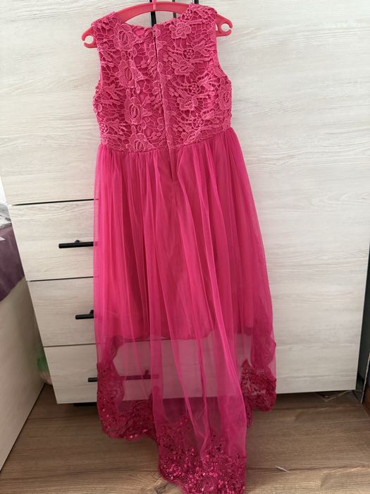 Продам детские платья