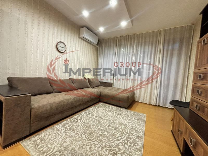 Дава се под наем Двустаен апартамент в Варна, Спортна зала - 60 кв.м за 510 € - Снимка #1