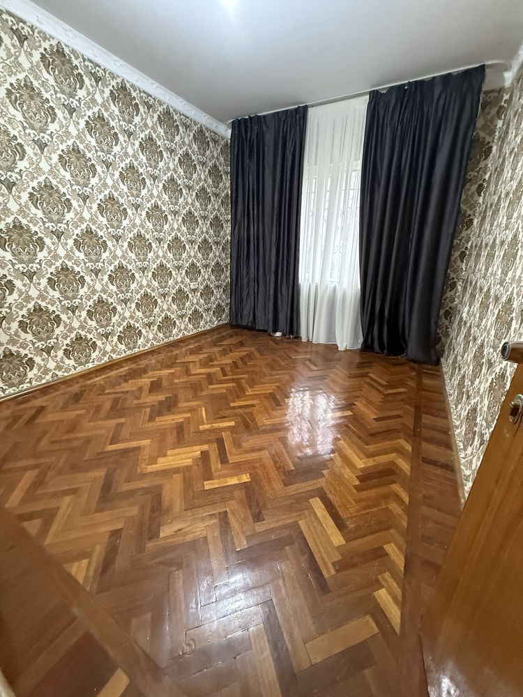Продается своя квартира на карасу 2 на первом жтаже