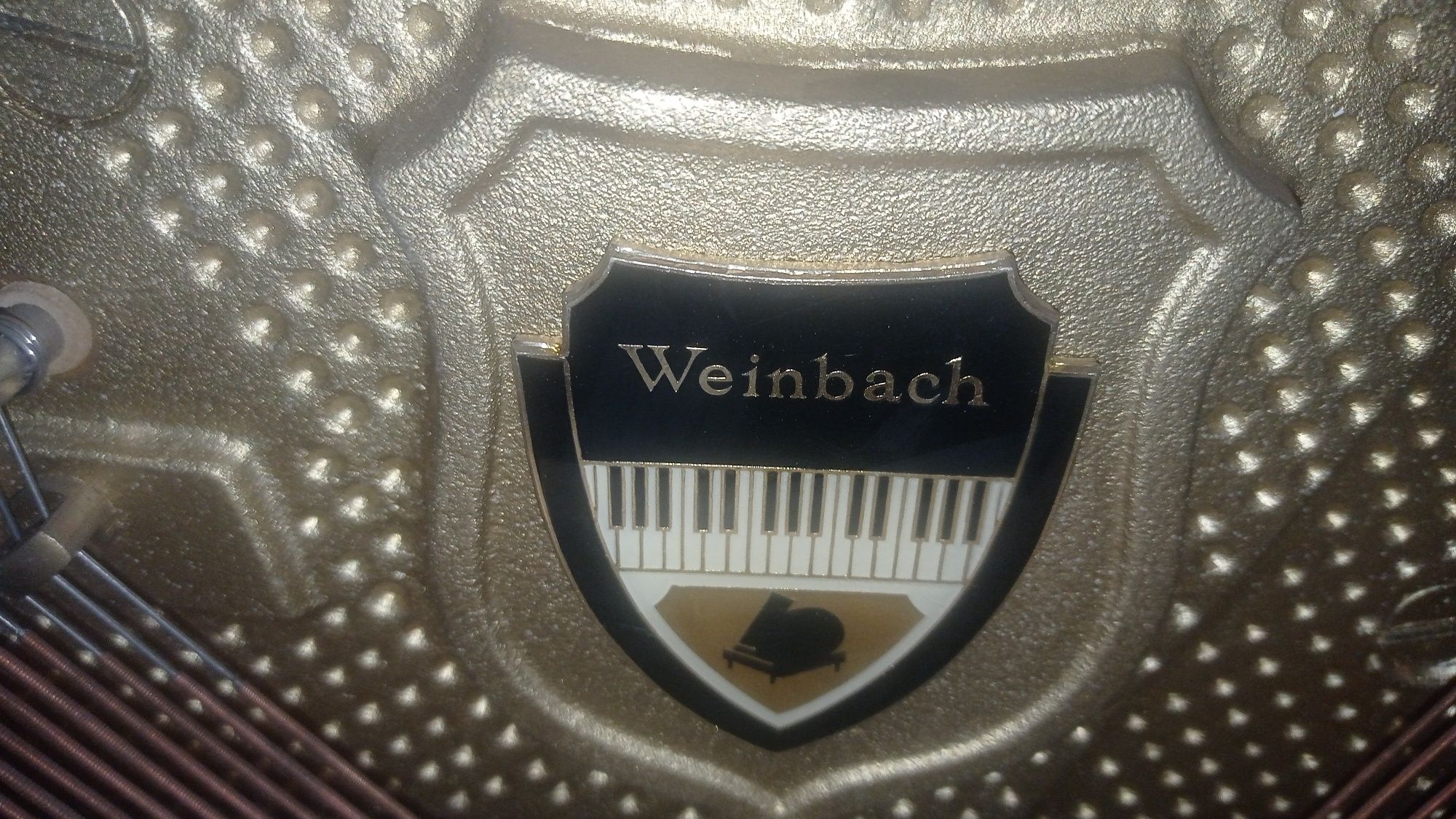 Пианино -рояль Weinbach продам