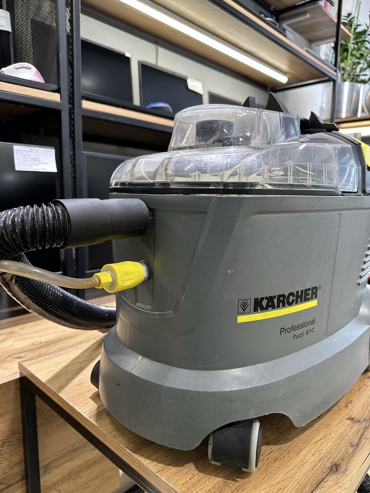 Моющий пылесос Karcher Professional Puzzi 8/1 C, 9818/A10