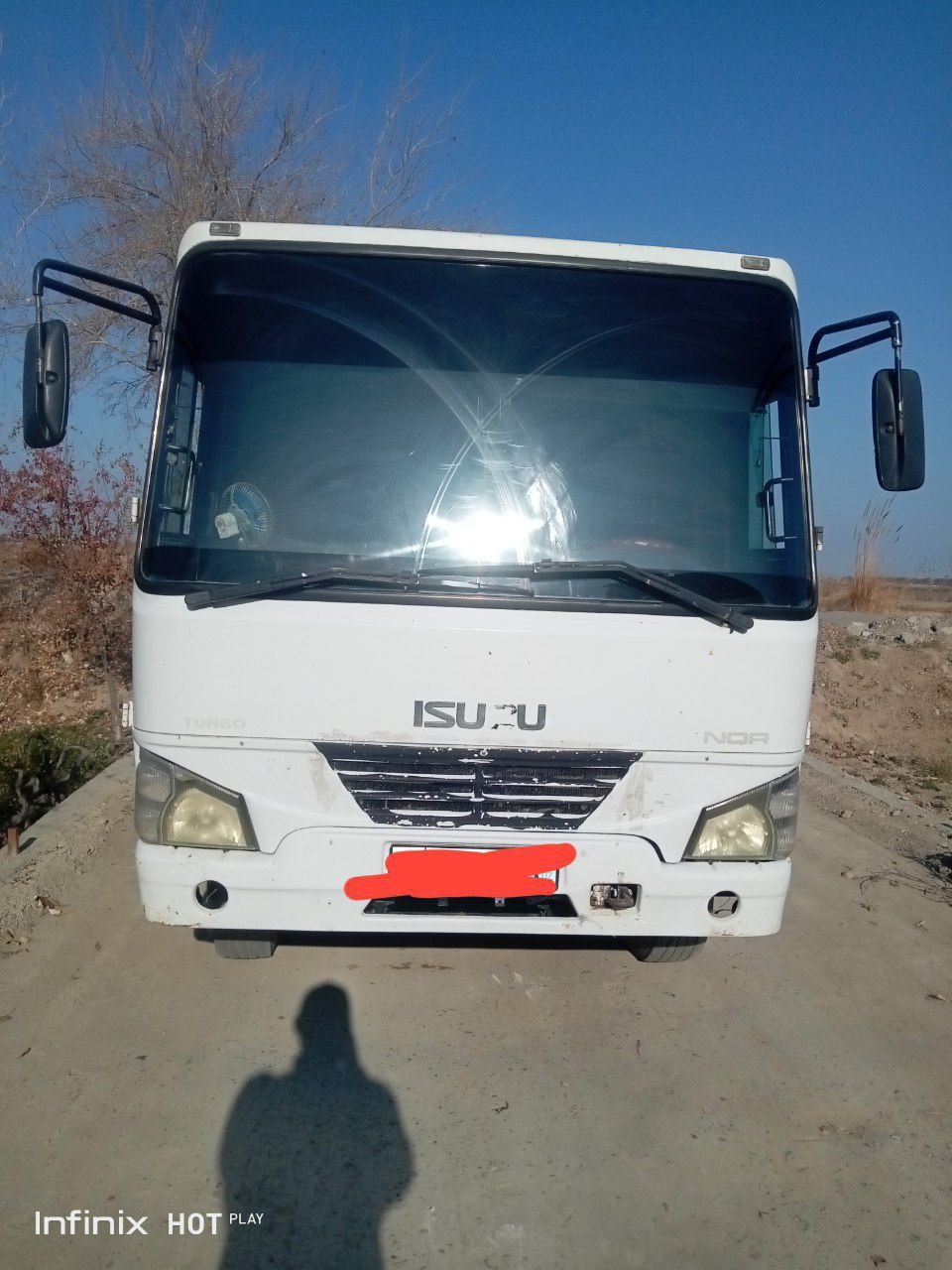 Aftobus isuzu boʻtka