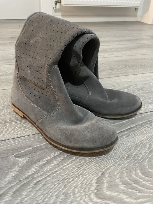 Cizme cu gauri marimea 38