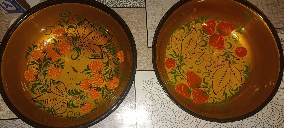 Продаю деревянные чаши Хохлома