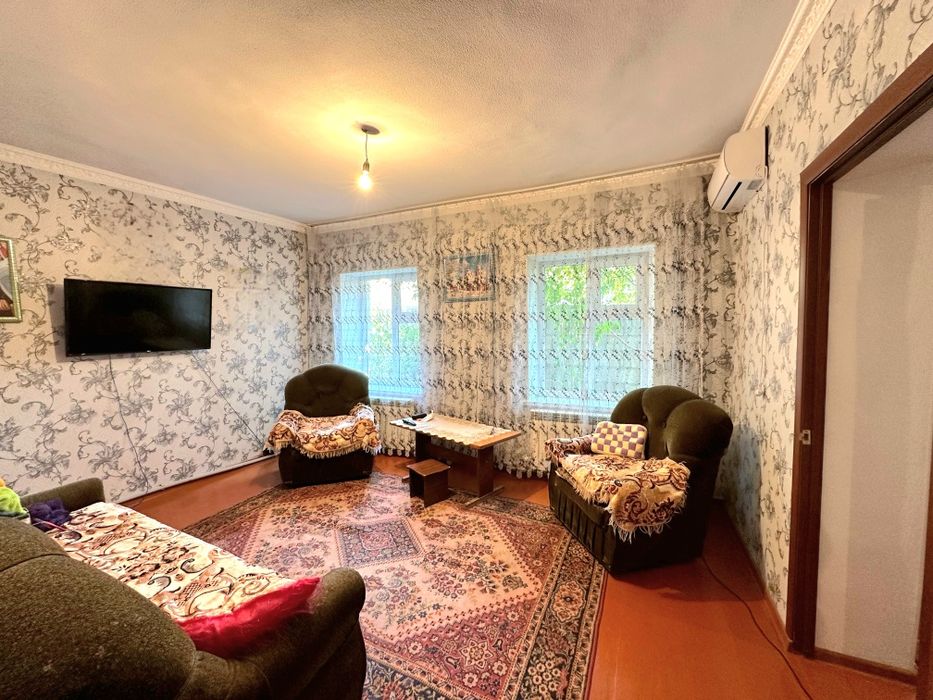 Благоустроенный жилой дом в с.Карасу по ул.Молдагуловой.