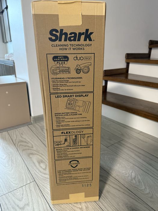 Aspirator Shark Stratos Pet pro model