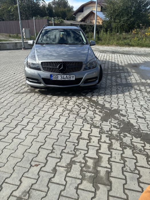 Vand Mercedes C220