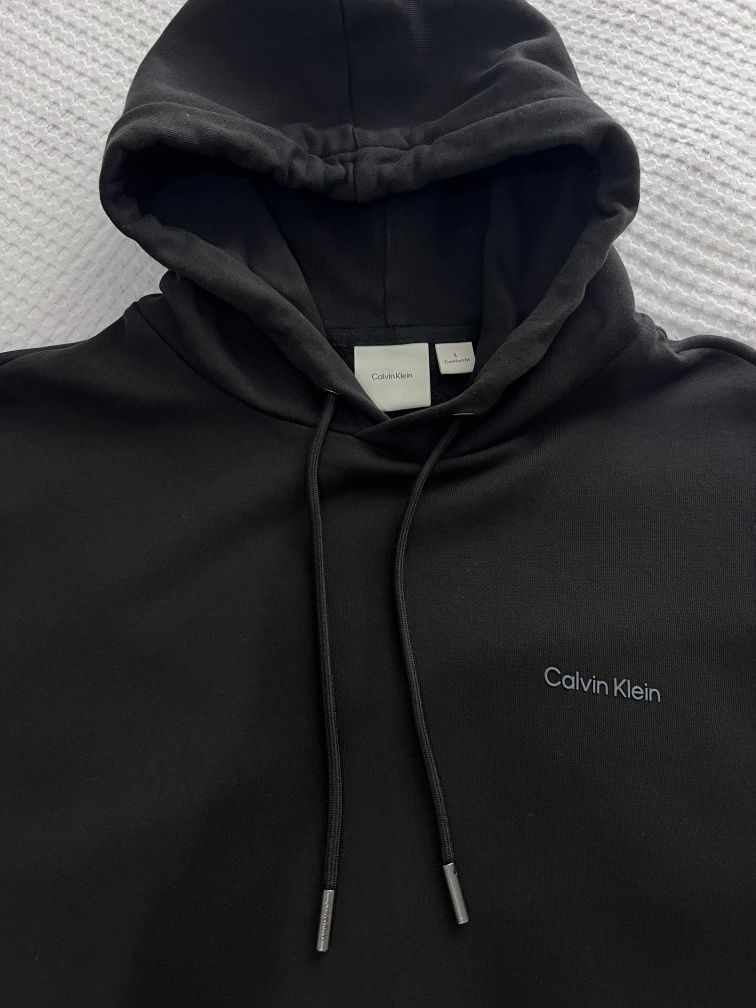 Худи Calvin Klein