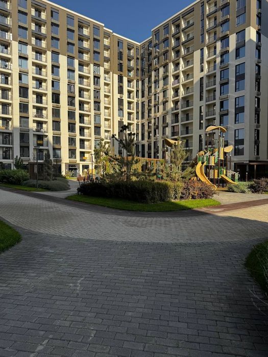 Продаётся квартира ЖК НРГ Жомий 2 комнатная
