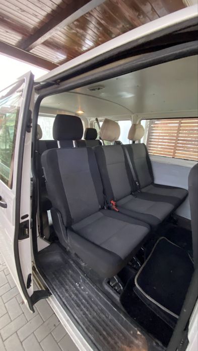 Volkswagen transporter T6 9 locuri