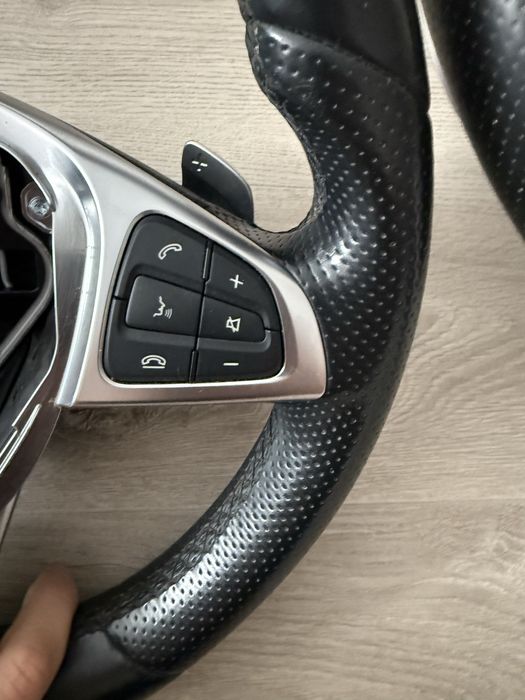 Волан Mercedes AMG W205 W213 червен или черен конец