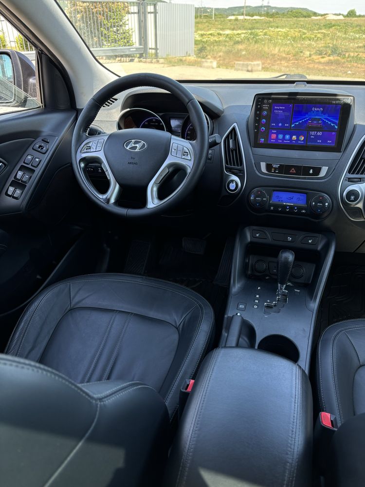 Hyundai IX35 4X4 Euro 5 Automat 2.0 D 184 CP Piele Panoramic Keyless