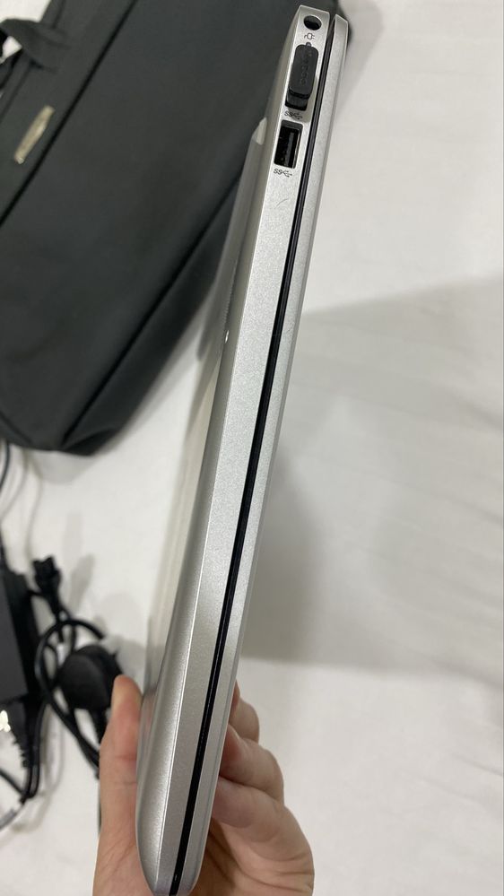 Hp laptop model: 15s-fq5340TU