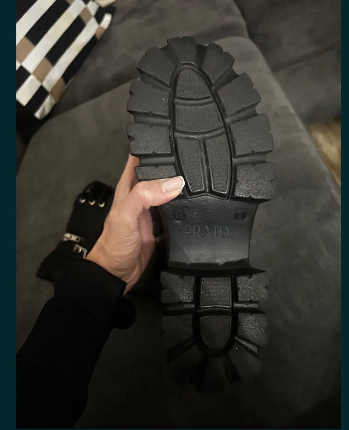 Ботуши-38 ми.              Balenciaga runer .