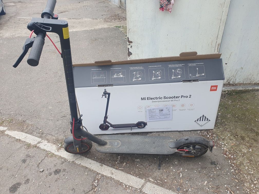 Trotineta electrica Xiaomi Mi Electric Scooter Pro 2, in garantie