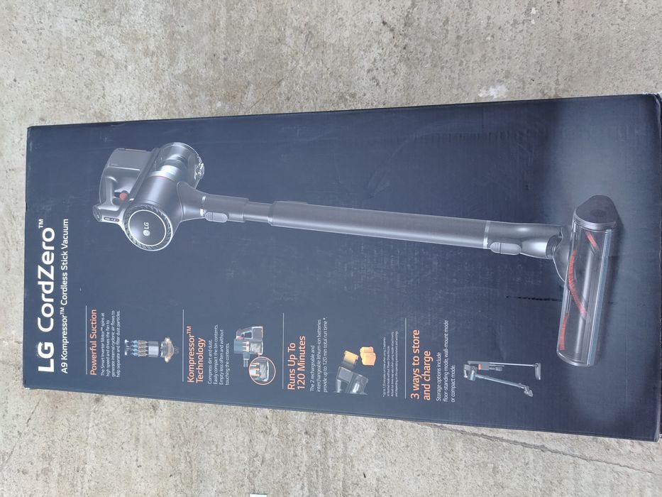Aspirator vertical cu spălare LG CordZero A9 Kompressor, nou