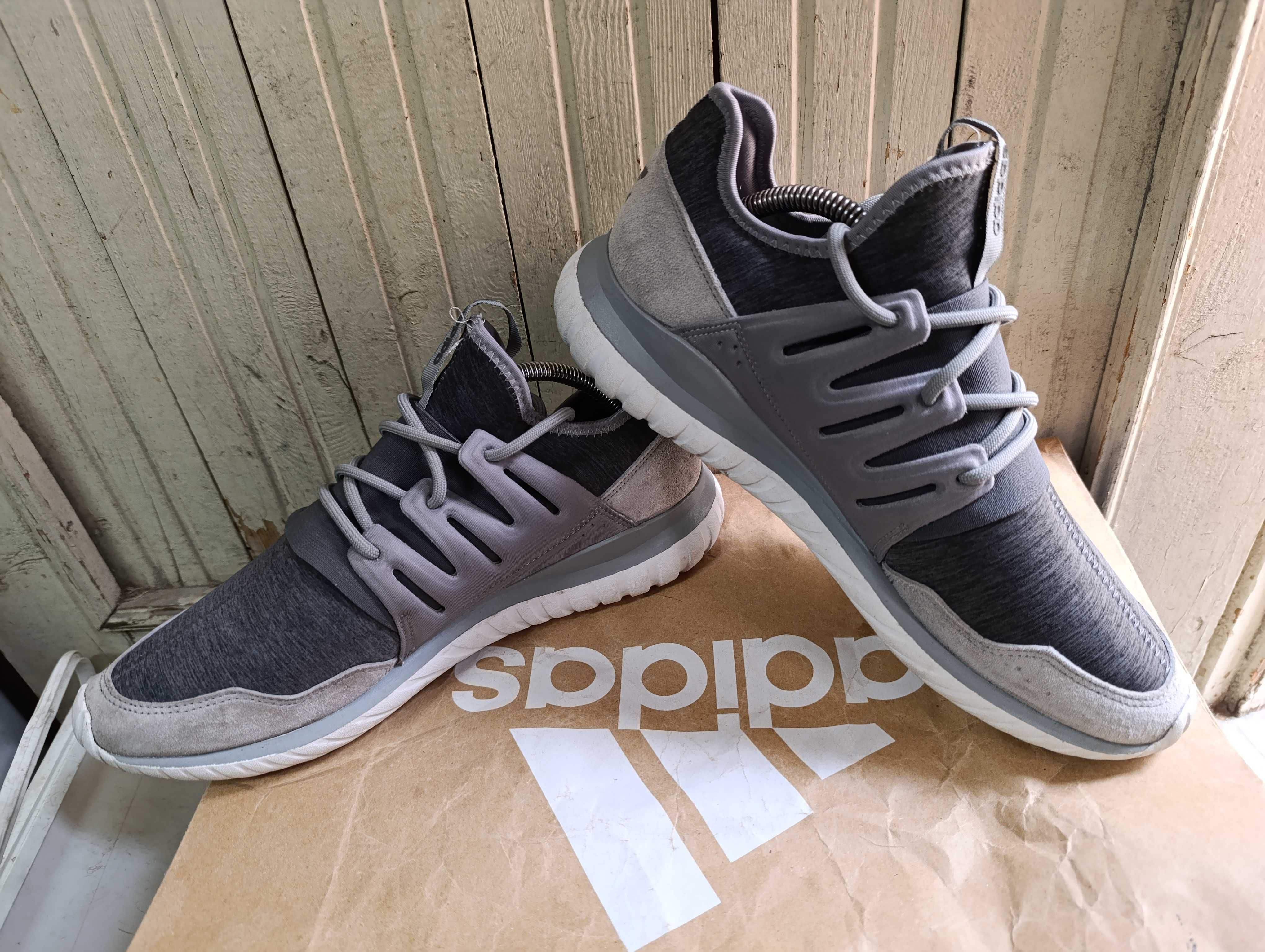 ''Adidas Radial Tubular''оригинални маратонки 45 номер
