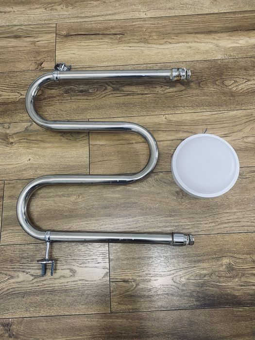 Полотенцесушитель нерж.сталь +потолочный светильник