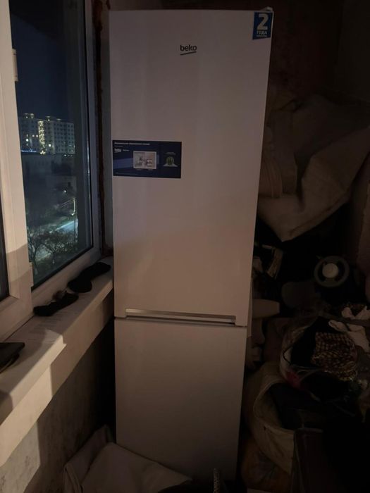 Холодильник новая