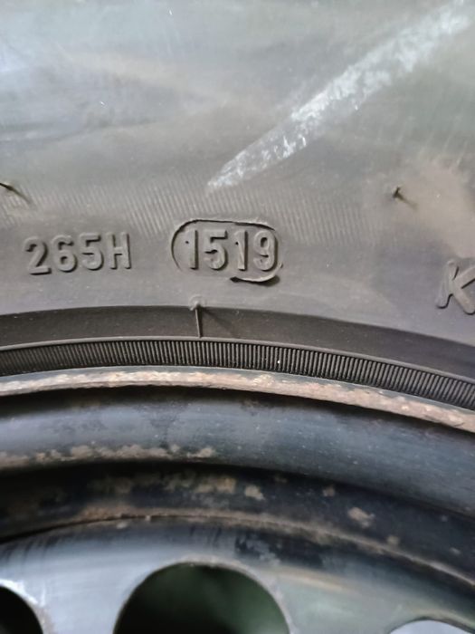 Anvelope iarna Pirelli  215 65 16"  Vw Tiguan pe jante din otel