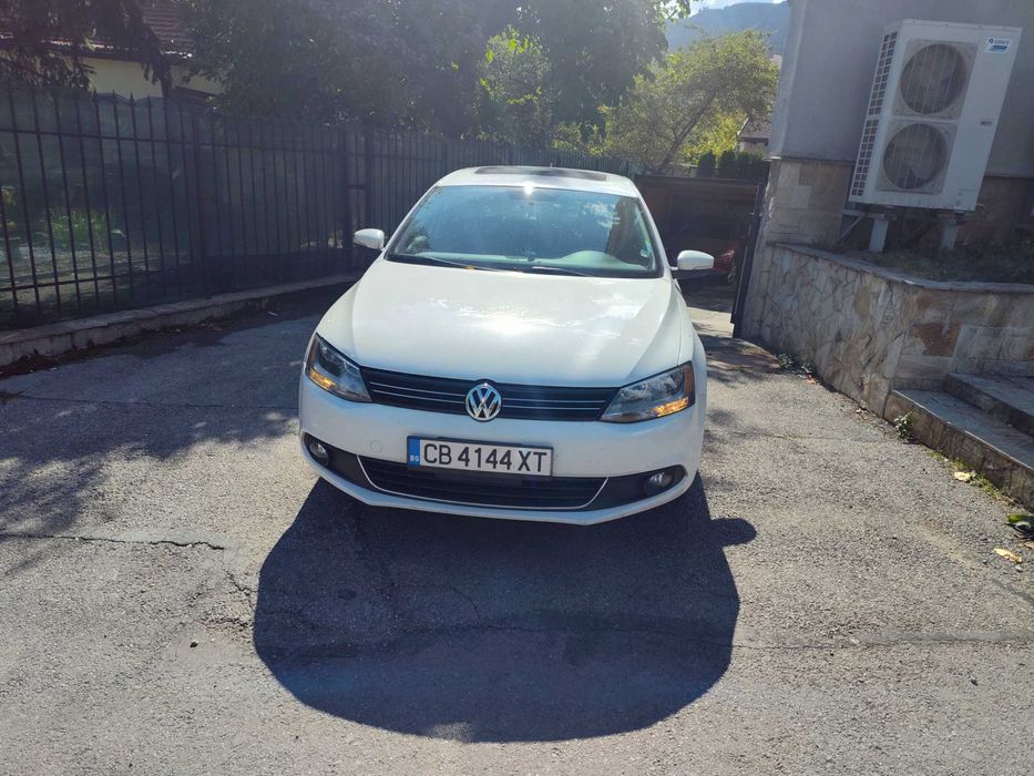 Продавам VW Jetta