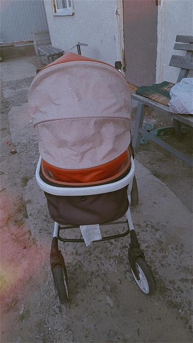 Коляска қолданғанына көп болмады.18 мың тг  Бағасына келісуге болады.