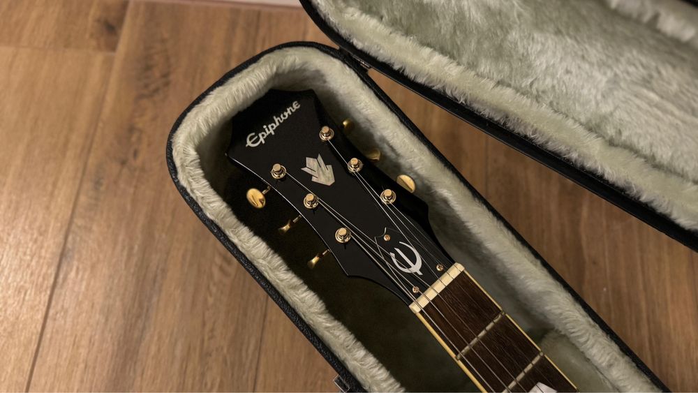 Chitara electrica Epiphone Riviera P93 WR